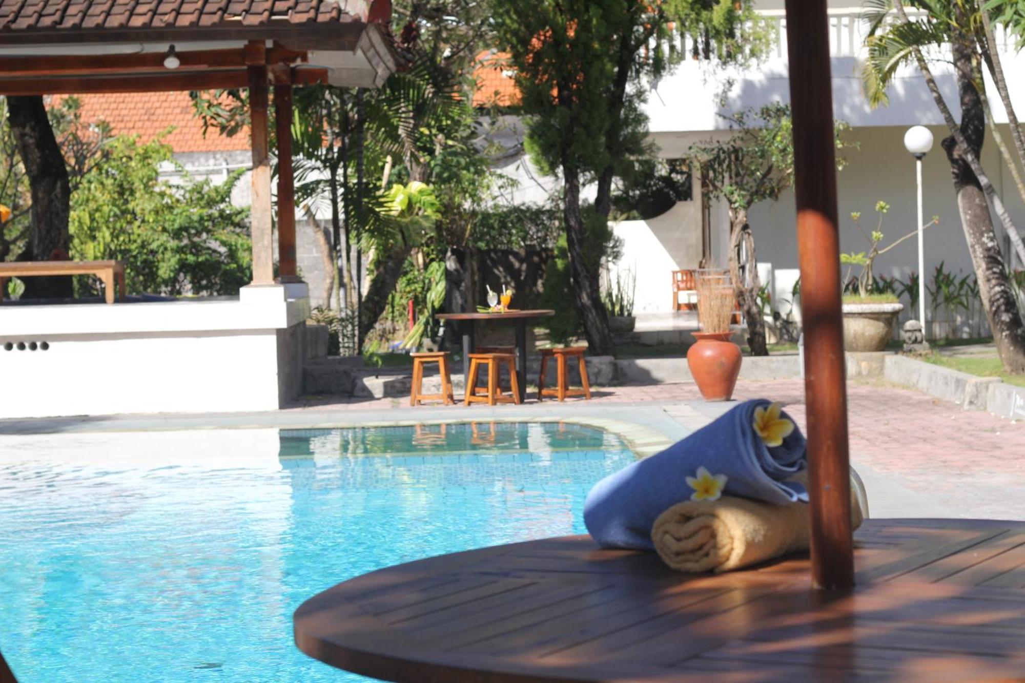 Kodja Beach Inn Kuta  Exterior photo